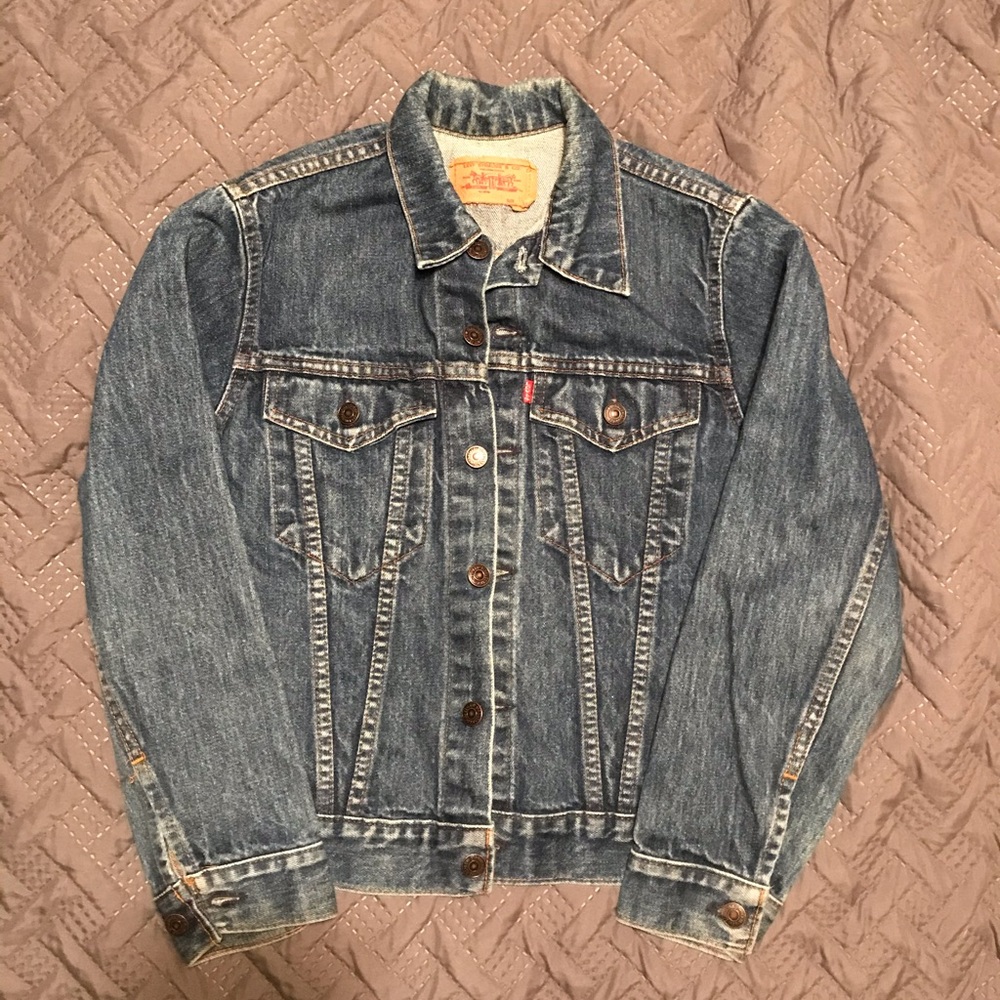 Vintage Levi’s denim jacket